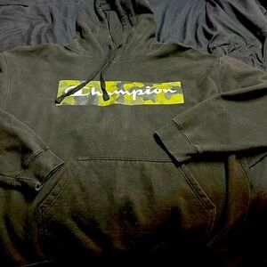 Men’s XL Champion hoodie
